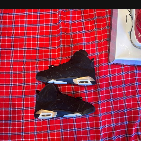 Jordan 6 defining moments - Picture 2 of 7